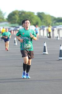 BIB: 643
                            <button type="button" onclick="openModal(5172812)" class="btn btn-primary btn-sm float-right btn-popup" data-toggle="modal" data-target=".modal-high-quality">
                        <i class="fas fa-shopping-cart"></i> Add to Cart
                    </button>
                                            <button type="button" onclick="isThisMe(5172812, true)" class="btn btn-success btn-sm float-right btn-popup btn-isme hidden" data-toggle="tooltip" data-placement="bottom" title="นี่คือรูปของคุณใช่ไหม คลิกที่นี่เพื่อเอาเข้าอัลบั้ม">
                        <i class="fas fa-plus"></i> Add to album
                    </button>
                    <button type="button" onclick="isThisMe(5172812, false)" class="btn btn-warning btn-sm float-right btn-popup btn-isnotme hidden">
                        <i class="fas fa-ban"></i> Remove from album
                    </button>